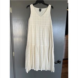 GAP | V- Neck Tiered Midi Dress